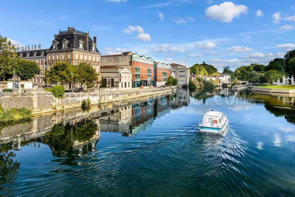 Maison Cosy Avec Parking Gratuit Jarnac Eksteriør bilde